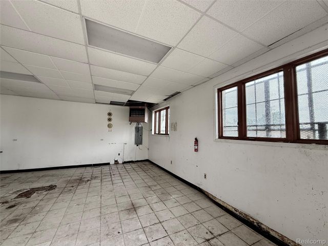 3100 E Davison Street, Hamtramck, MI 48212