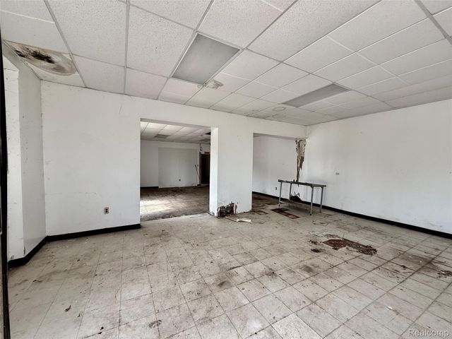 3100 E Davison Street, Hamtramck, MI 48212