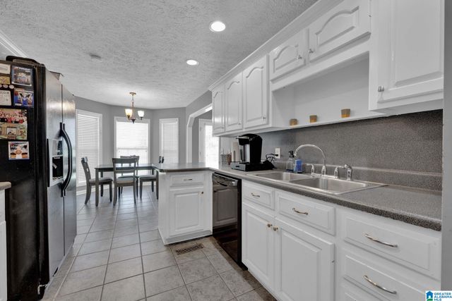 95 CEDAR TRAIL, Warrior, AL 35180