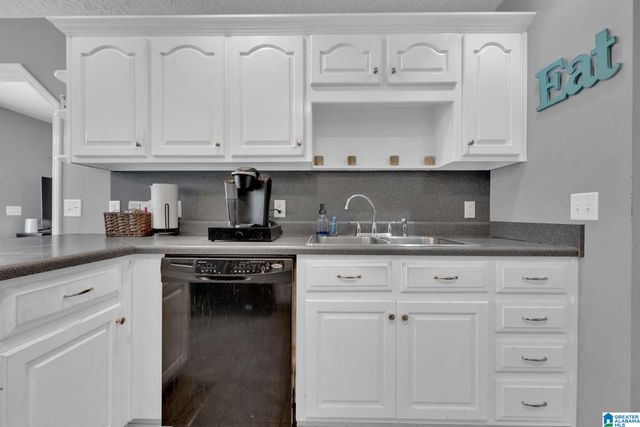 95 CEDAR TRAIL, Warrior, AL 35180