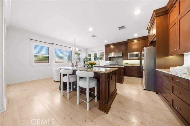 14 Snowberry, Lake Forest (el Toro), CA 92630