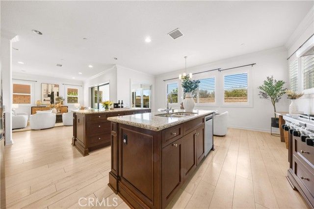 14 Snowberry, Lake Forest (el Toro), CA 92630