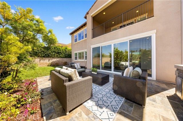 14 Snowberry, Lake Forest (el Toro), CA 92630