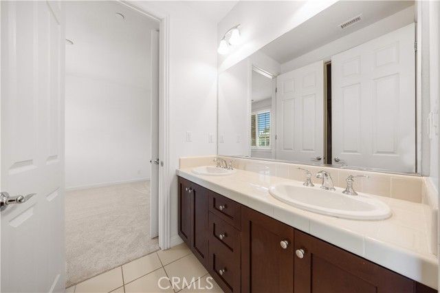 14 Snowberry, Lake Forest (el Toro), CA 92630