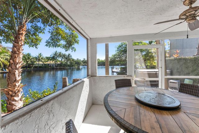 700 Kensington Place 700, Wilton Manors, FL 33305