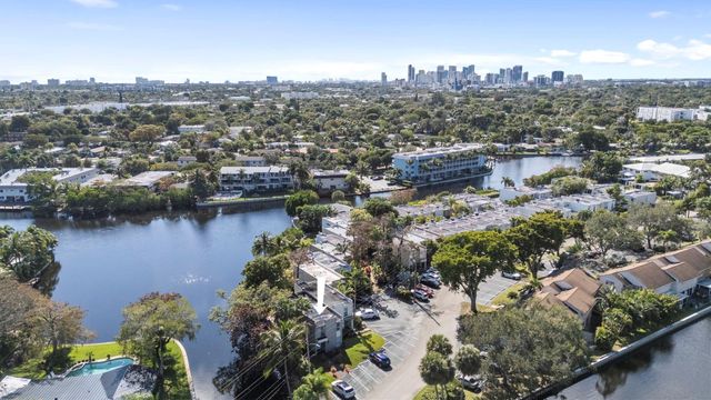 700 Kensington Place 700, Wilton Manors, FL 33305