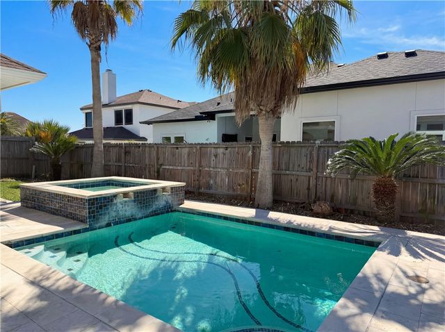 15285 Cartagena Ct, Corpus Christi, TX 78418