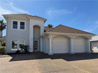 15285 Cartagena Ct, Corpus Christi, TX 78418