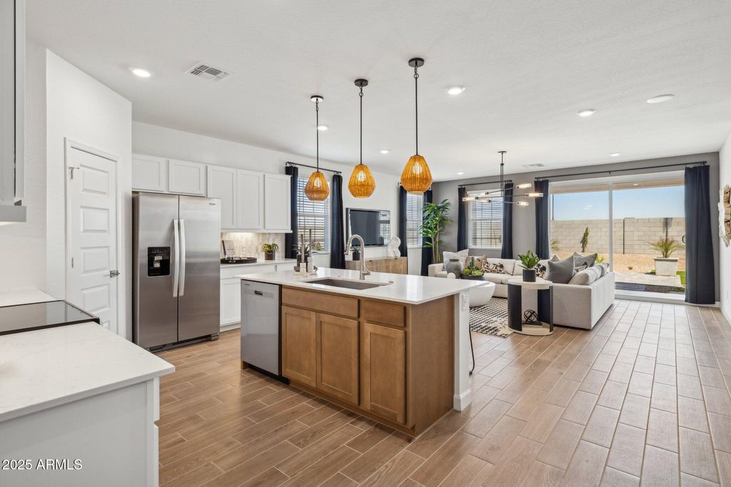 26133 W NANCY Lane, Buckeye, AZ 85326