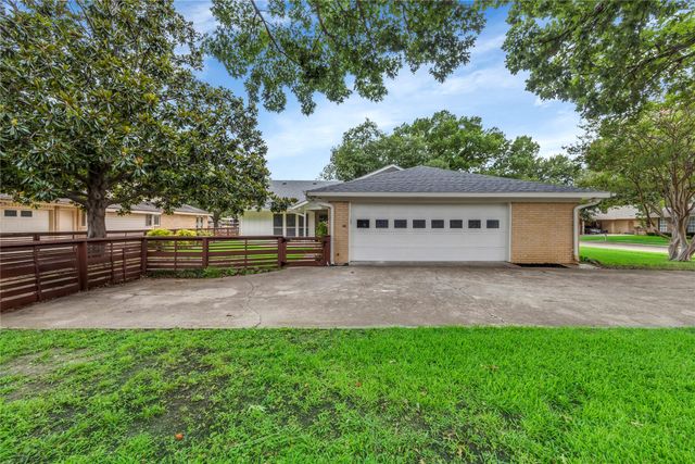 13826 Wooded Creek Court, Farmers Branch, TX 75244