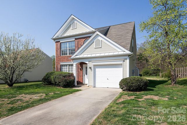 10219 Roundleaf Drive, Charlotte, NC 28213