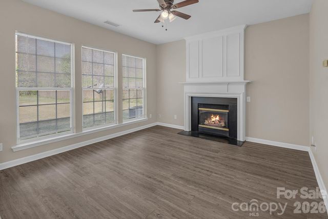 10219 Roundleaf Drive, Charlotte, NC 28213