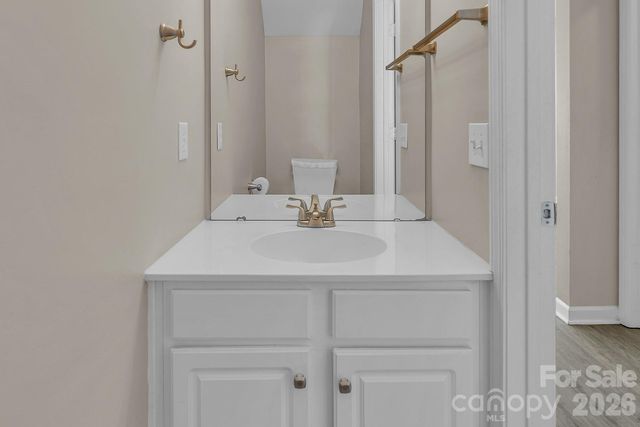 10219 Roundleaf Drive, Charlotte, NC 28213