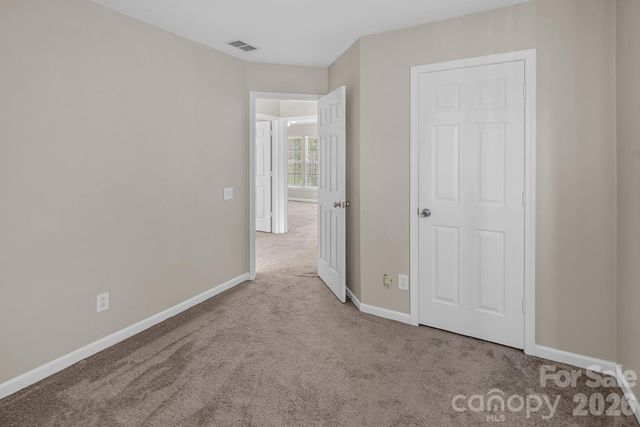 10219 Roundleaf Drive, Charlotte, NC 28213