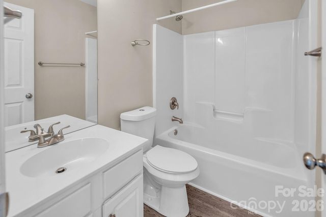 10219 Roundleaf Drive, Charlotte, NC 28213