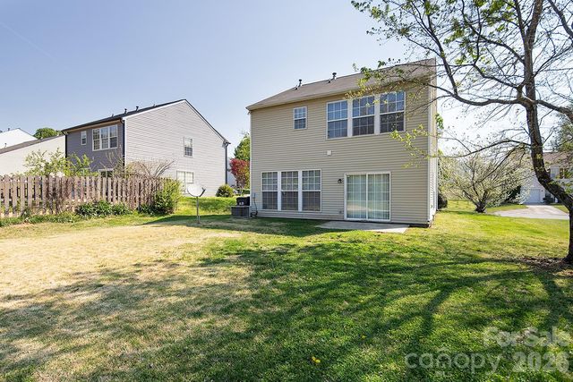 10219 Roundleaf Drive, Charlotte, NC 28213