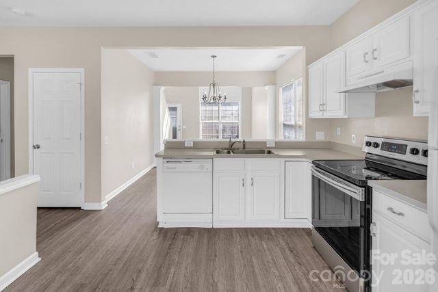 10219 Roundleaf Drive, Charlotte, NC 28213