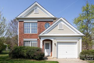 10219 Roundleaf Drive, Charlotte, NC 28213