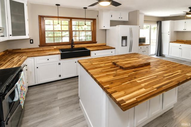 11911 Carol Heights Lane, Evansville, IN 47712