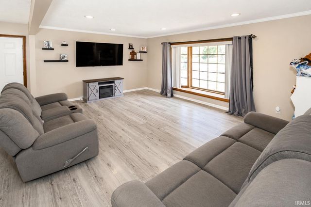 11911 Carol Heights Lane, Evansville, IN 47712