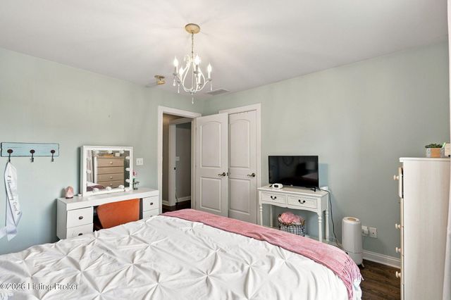 176 Prince Ct, Taylorsville, KY 40071