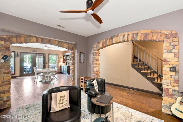 176 Prince Ct, Taylorsville, KY 40071