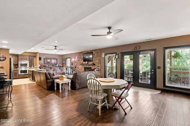 176 Prince Ct, Taylorsville, KY 40071