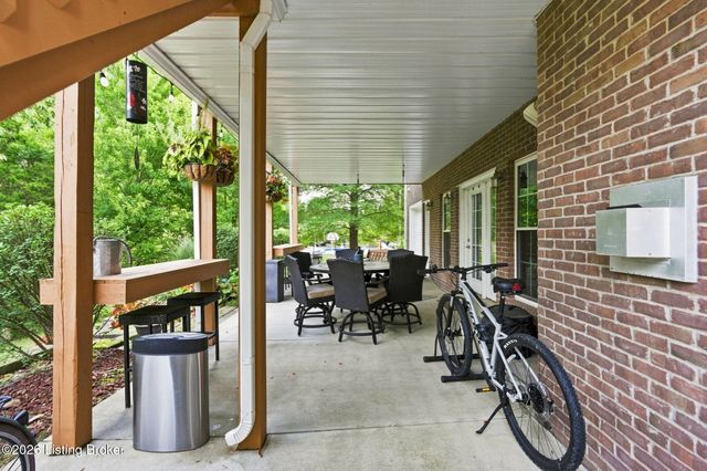 176 Prince Ct, Taylorsville, KY 40071