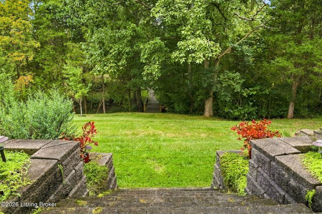 176 Prince Ct, Taylorsville, KY 40071