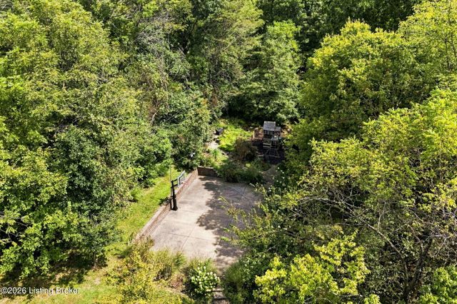 176 Prince Ct, Taylorsville, KY 40071