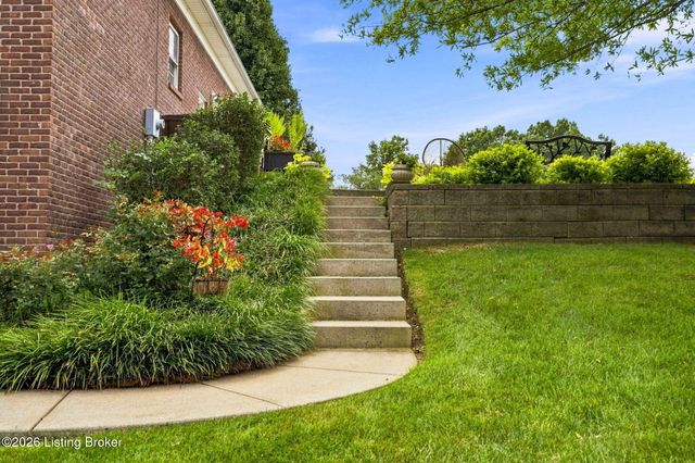 176 Prince Ct, Taylorsville, KY 40071