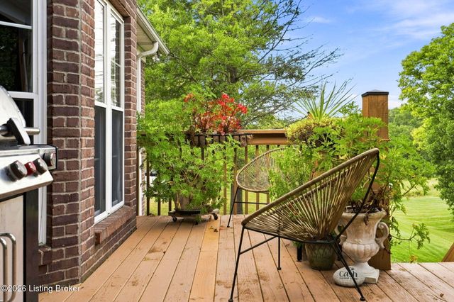 176 Prince Ct, Taylorsville, KY 40071