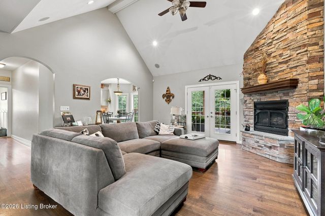 176 Prince Ct, Taylorsville, KY 40071