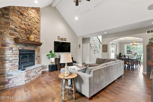 176 Prince Ct, Taylorsville, KY 40071