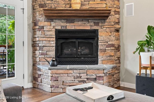 176 Prince Ct, Taylorsville, KY 40071
