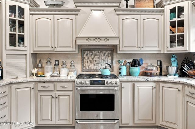 176 Prince Ct, Taylorsville, KY 40071