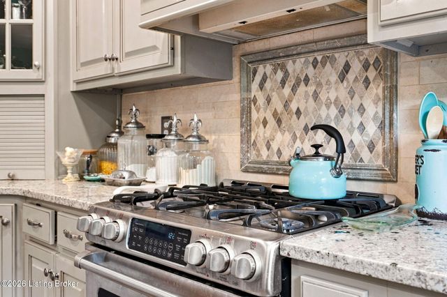 176 Prince Ct, Taylorsville, KY 40071