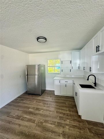 21828 VIRGINIA DRIVE, Astor, FL 32102