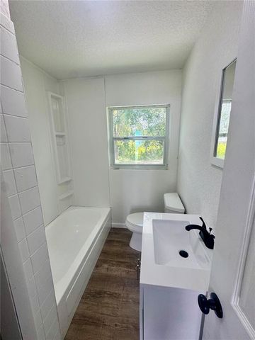 21828 VIRGINIA DRIVE, Astor, FL 32102