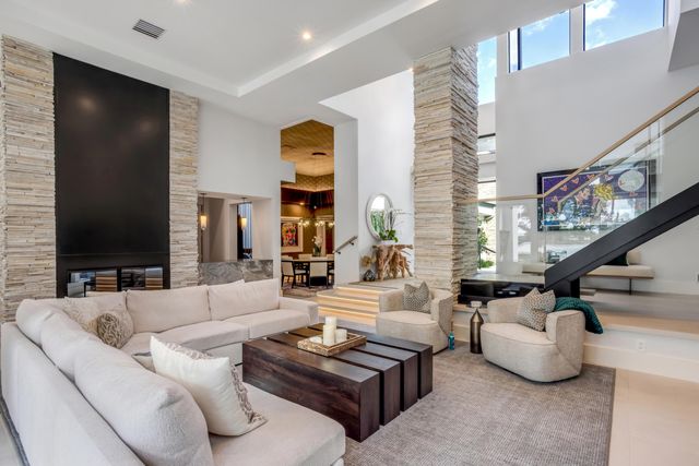 1080 Lake Drive, Delray Beach, FL 33444