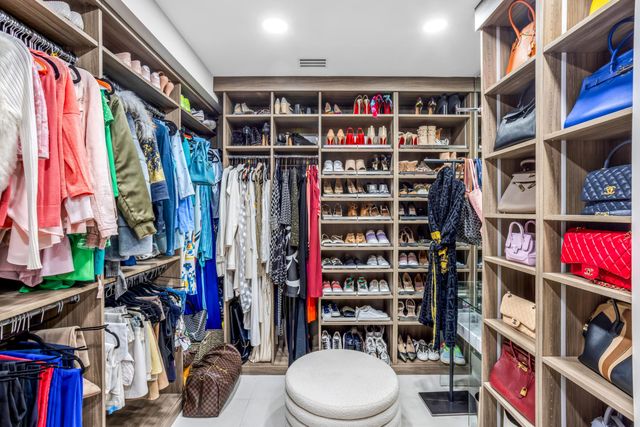 1080 Lake Drive, Delray Beach, FL 33444