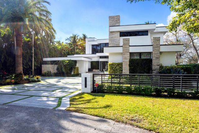 1080 Lake Drive, Delray Beach, FL 33444