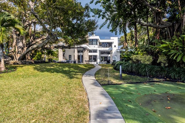 1080 Lake Drive, Delray Beach, FL 33444