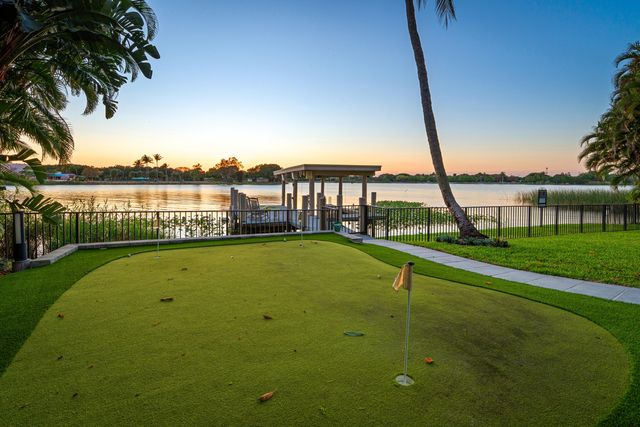 1080 Lake Drive, Delray Beach, FL 33444