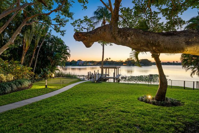 1080 Lake Drive, Delray Beach, FL 33444