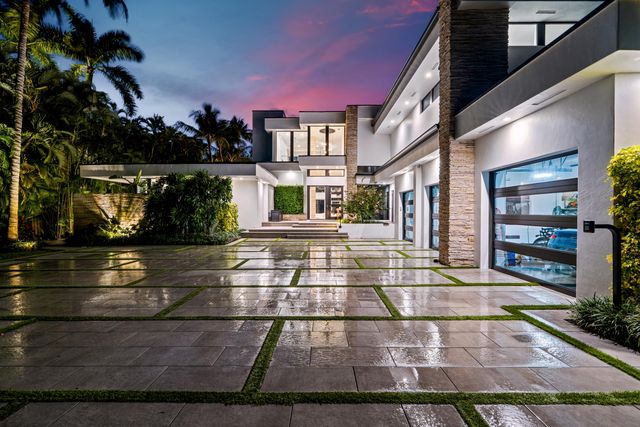 1080 Lake Drive, Delray Beach, FL 33444