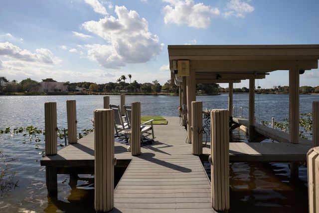 1080 Lake Drive, Delray Beach, FL 33444