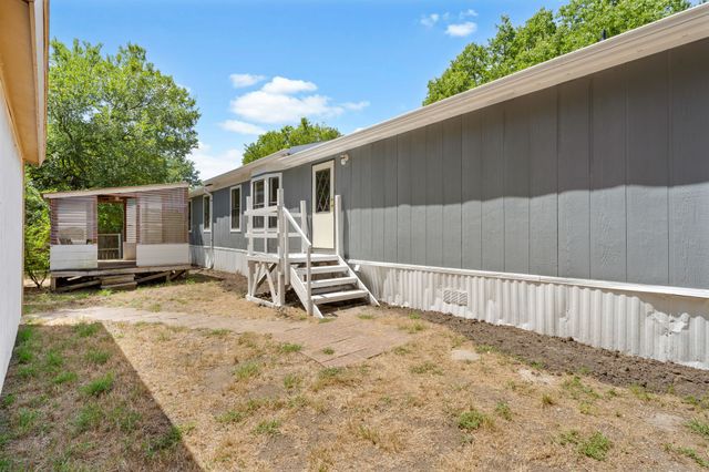 1027 Glen Brook Drive, Pecan Hill, TX 75165