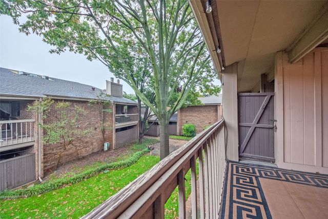 5130 Amesbury Drive 203, Dallas, TX 75206