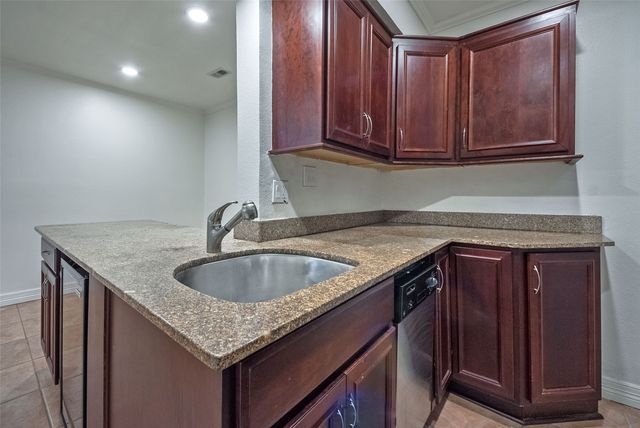 5130 Amesbury Drive 203, Dallas, TX 75206